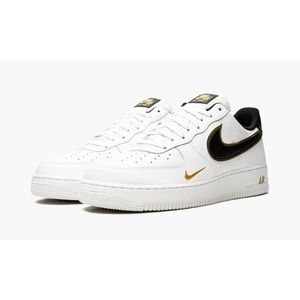 EUC Worn Once Big Kids/Womens Air Force 1 '07 LV8 Double Swish White/Black/Gold